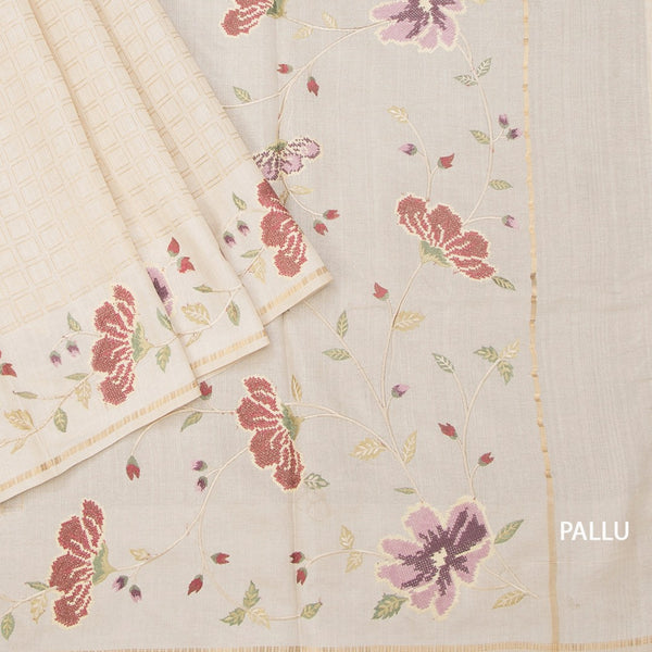 KSRTSR42214-3-Raw-Silk-Cream-Zari-Checked-Saree-And-Floral-Thread-Border-pallu