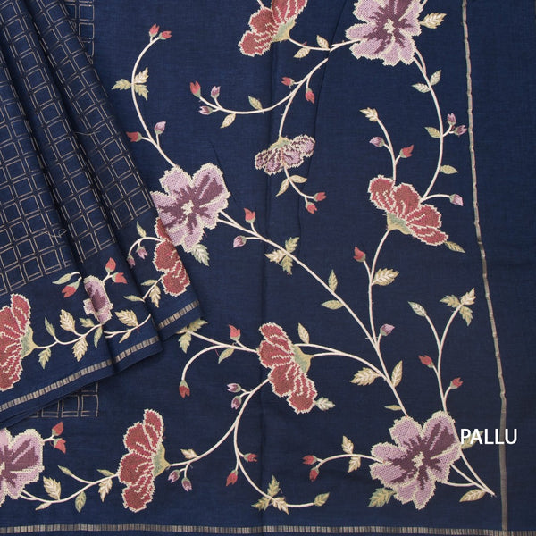 KSRTSR42220-3-Raw-Silk-Dark-Blue-Zari-Checked-Saree-And-Floral-Thread-Border-02-pallu