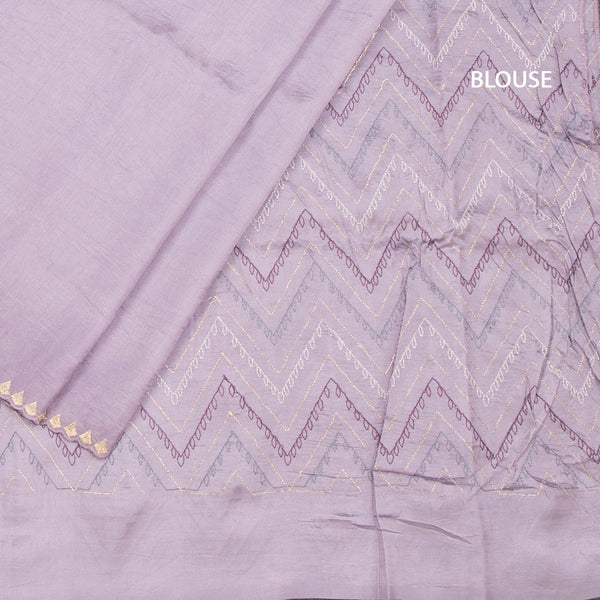 KSRTSR42249-4-Raw-Silk-Lavender-Thread-Work-Saree-With-Birds-Design-blouse