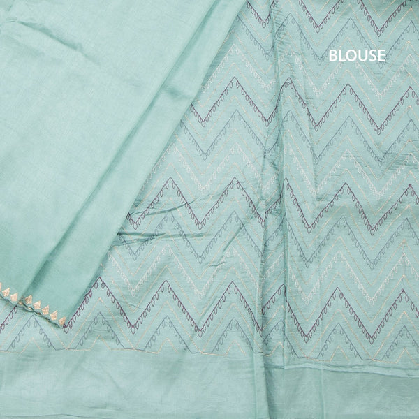 KSRTSR42250-4-Raw-Silk-Light-Blue-Thread-Work-Saree-With-Birds-Design-blouse