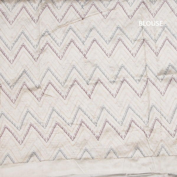 KSRTSR42285-3-Raw-Silk-Cream-Thread-Work-Saree-With-Birds-Design-04-blouse
