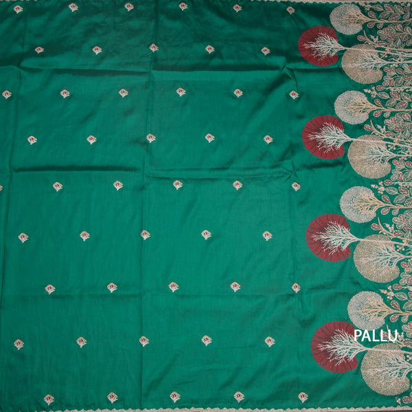 KSRTSR42375-2-Raw-Silk-Peacock-Green-Zari-Worked-Saree-In-Tree-Design-pallu