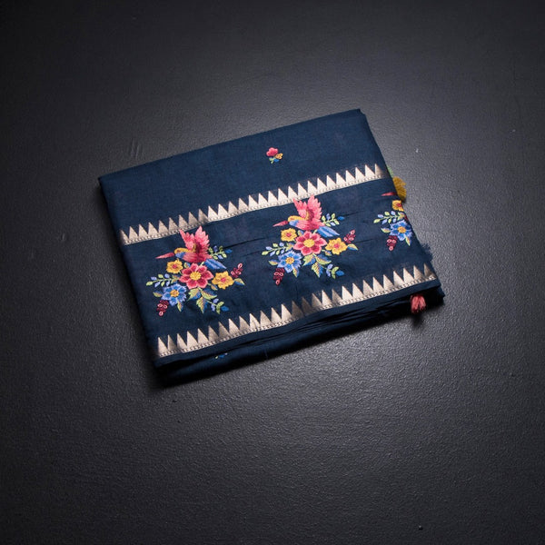 KSRTSR42456-1-Raw-Silk-Dark-Blue-Thread-Work-Saree-02-fold