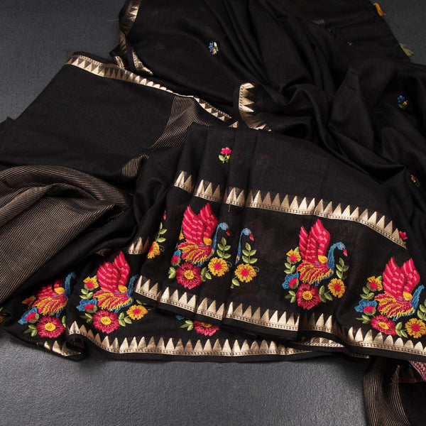KSRTSR42458-Raw-Silk-Black-Thread-Work-Saree-02-main