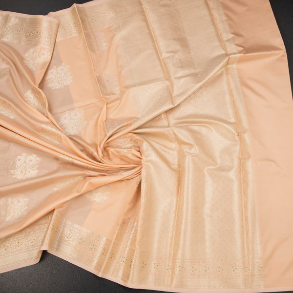 KSRTSR42498-4-Banaras-Peach-Floral-Zari-Worked-Saree-crush