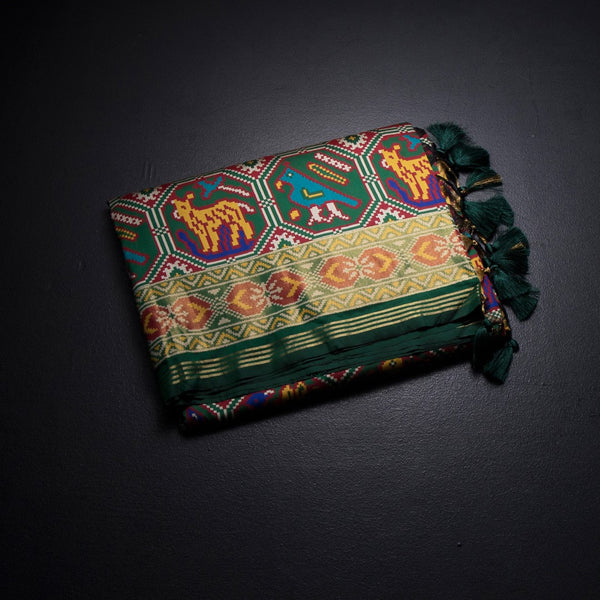 KSRTSR42532-1-Banaras-Forest-Green-Ikkat-Pattern-Saree-fold