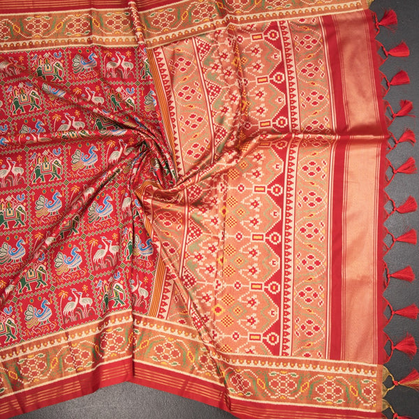 KSRTSR42541-4-Banaras-Red-Ikkat-Pattern-Saree-03-crush
