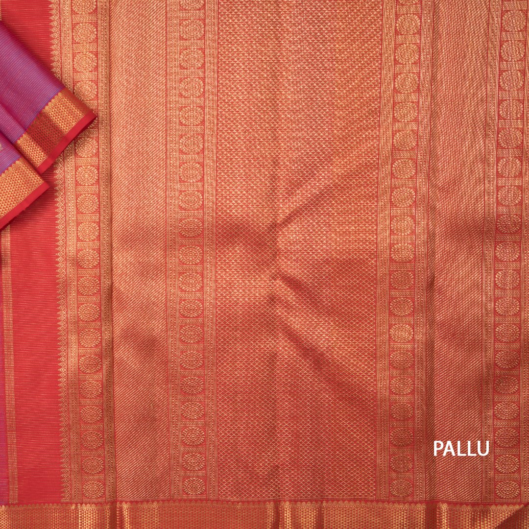 Dark Pink Handloom Vaira Oosi Silk Saree With Peacock And Chakra Buttas On The Body