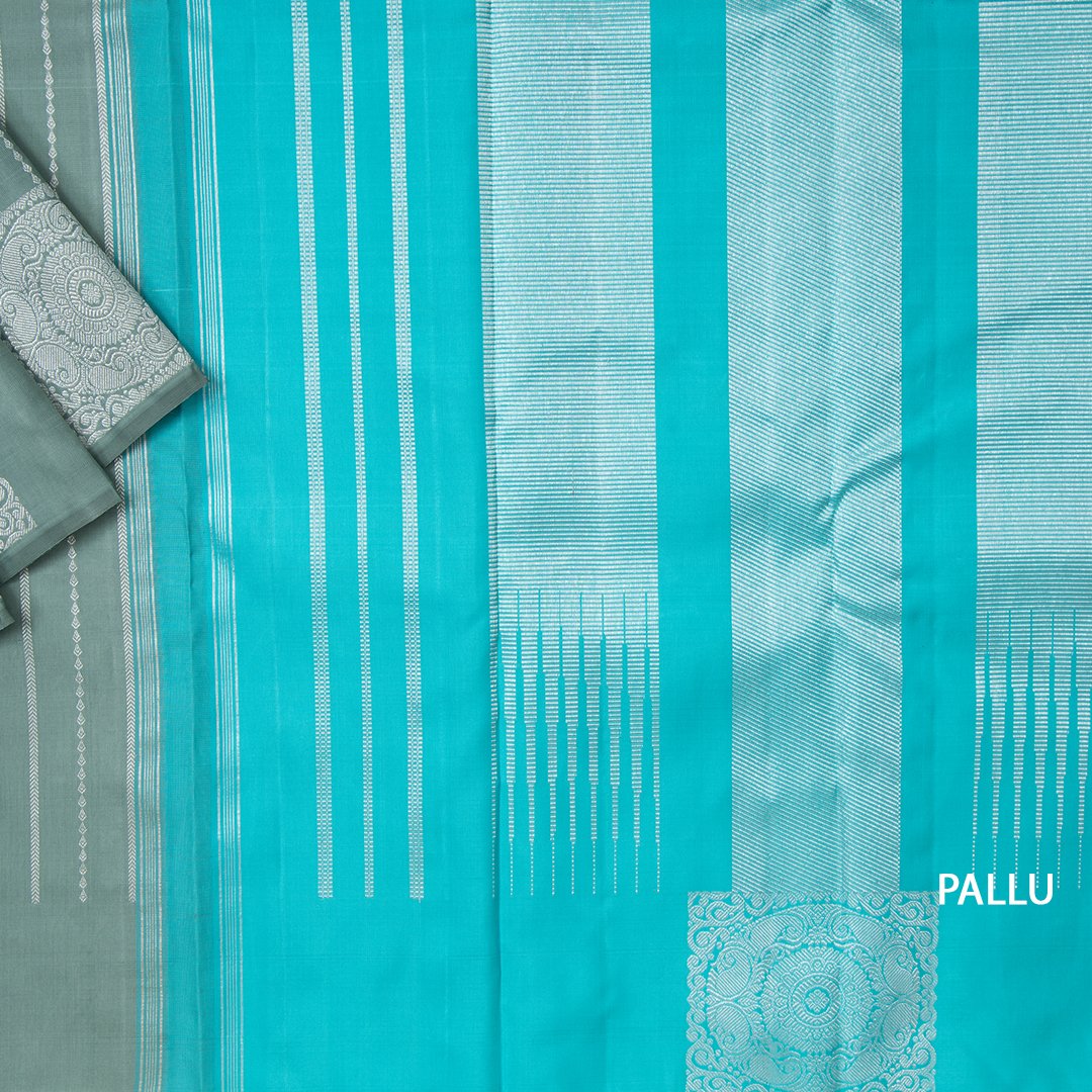 Sage Green Handloom Silk Saree With Contrast Pallu