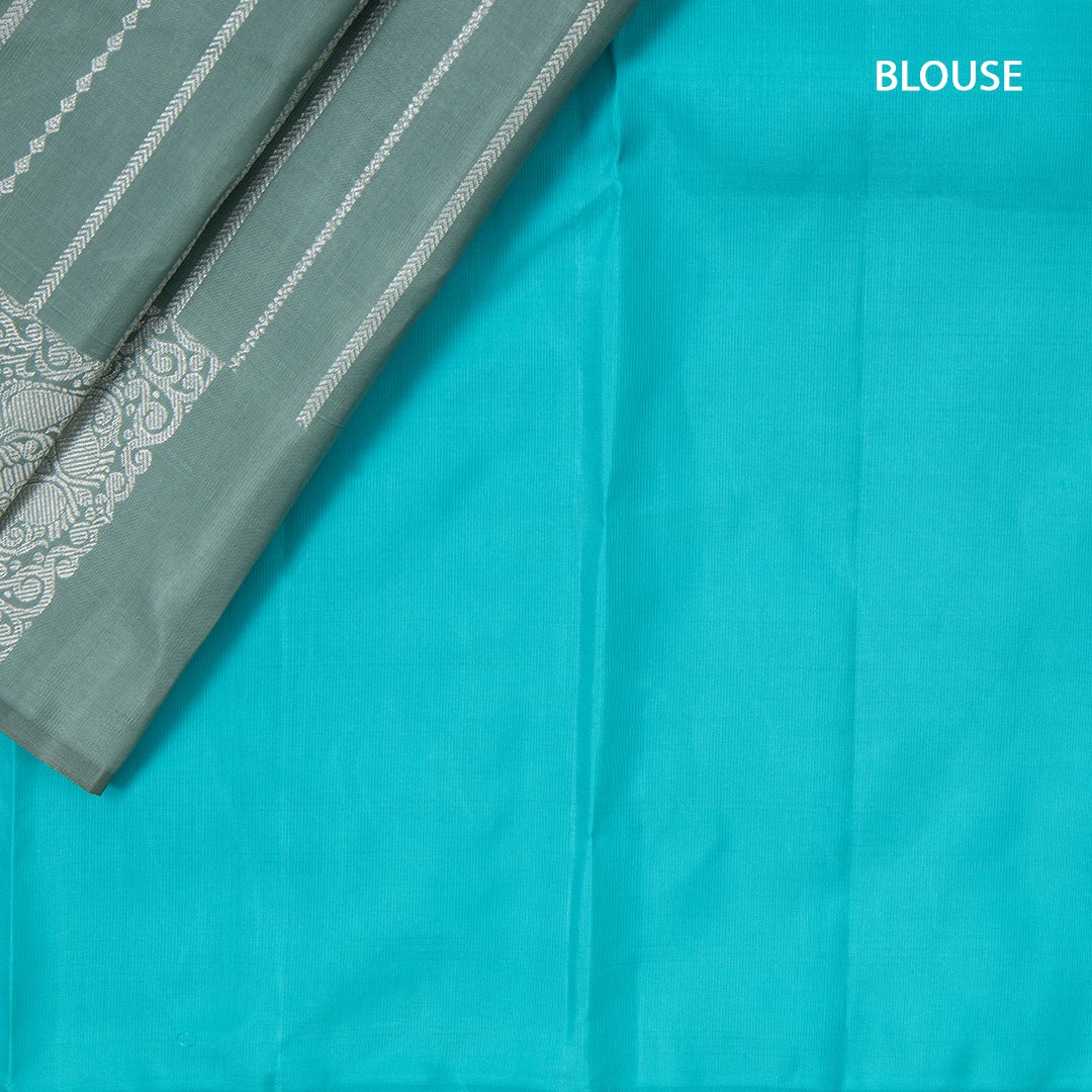 Sage Green Handloom Silk Saree With Contrast Pallu