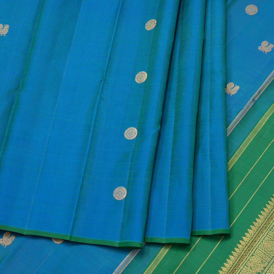 Peacock Blue Handloom Borderless Silk Saree With Contrast Pallu