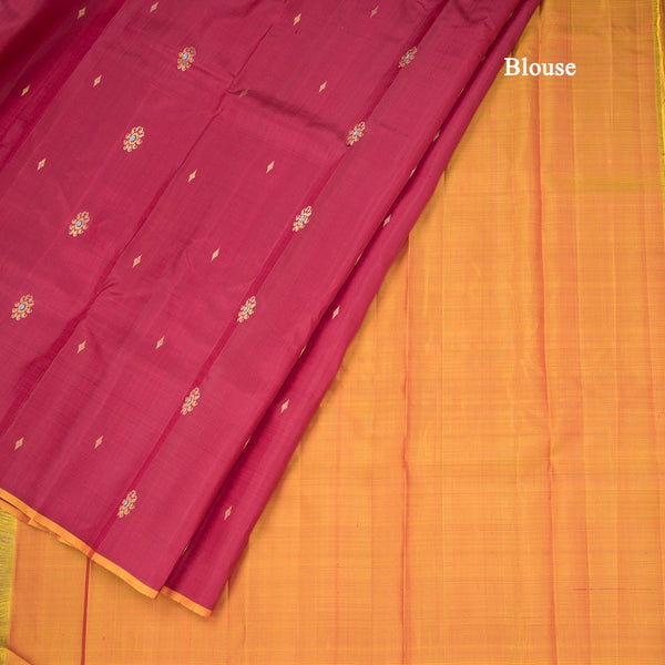 Maroon Borderless Silk Saree With Floral Zari Buttas On The Body 02