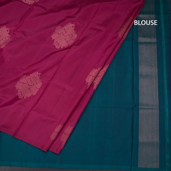 Dark Pink Borderless Soft Silk Saree With Contrast Pallu