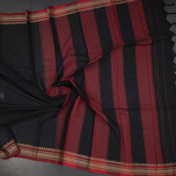 KSSRSSR42409-4-Dharwad-Cotton-Black-Plain-Saree-And-Thread-Border-crush