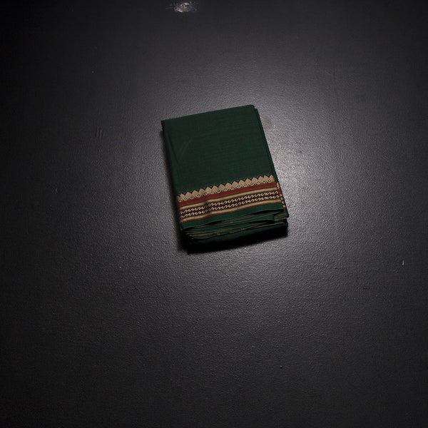 KSSRSSR42416-1-Dharwad-Cotton-Forest-Green-Plain-Saree-And-Thread-Border-06-fold