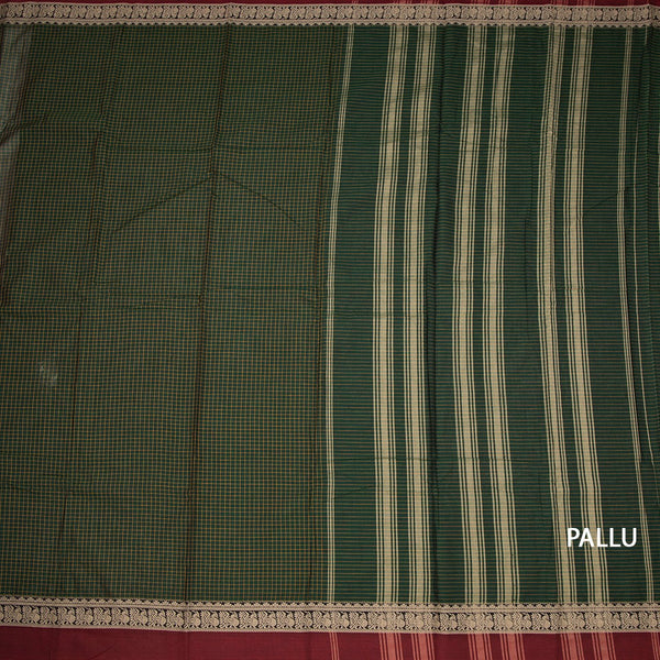 KSSRSSR42431-2-Dharwad-Cotton-Dark-Green-Checked-Saree-And-Thread-Border-pallu