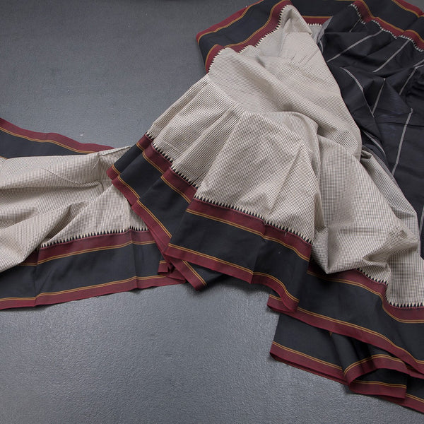 Dharwad Cotton Cream Micro Checked Saree 04