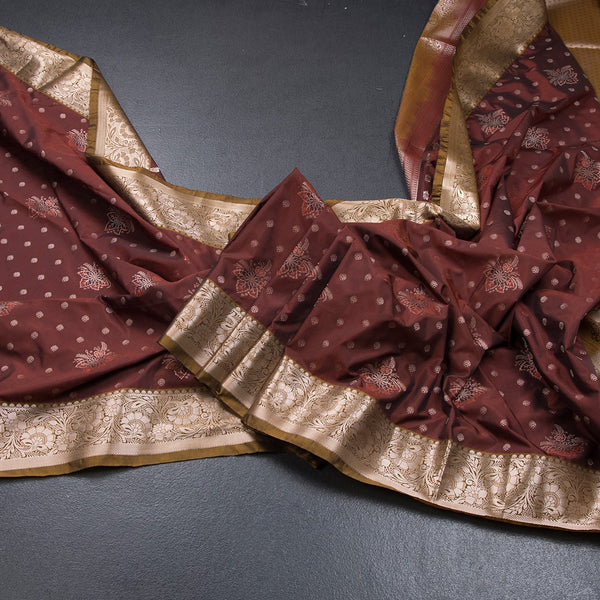 Semi Soft Silk Maroon Zari Worked Saree 04