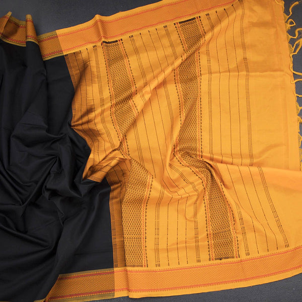 Poly Cotton Black Plain Saree And Thread Border