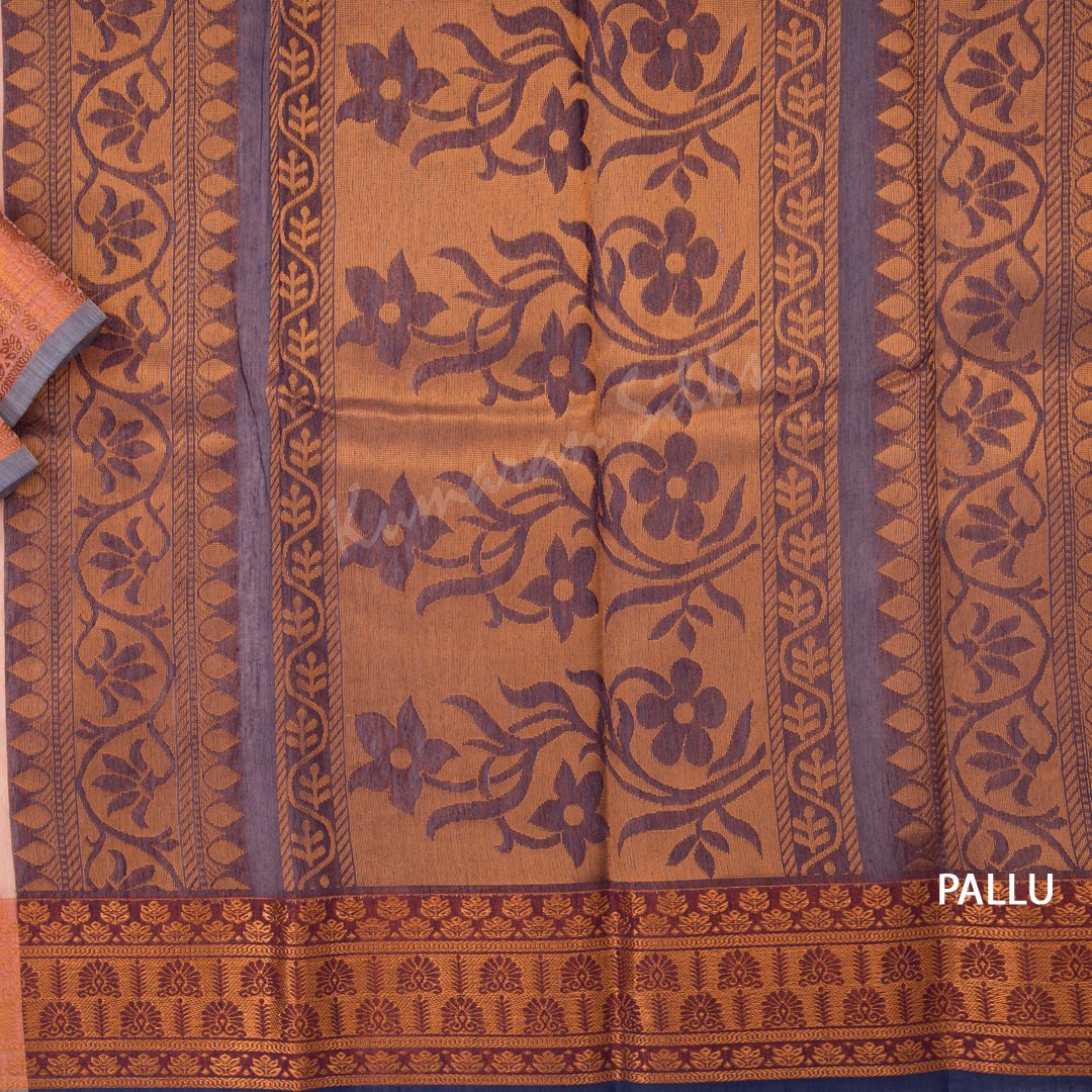Silk Cotton Peach Saree With Floral Design On The Body And Zari Border
