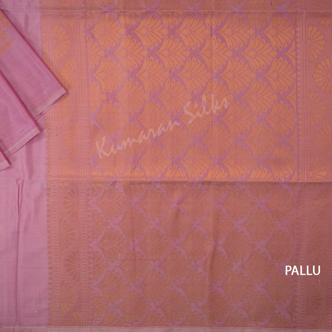 Semi Soft Silk Light Pink Borderless Saree With Floral Buttas Over The Body